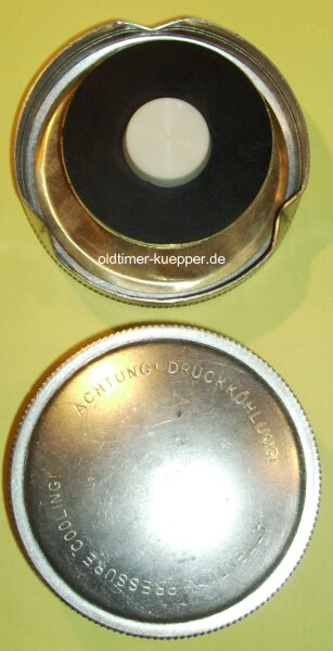 Kühlerdeckel für IHC Mc Cormick D-Serie